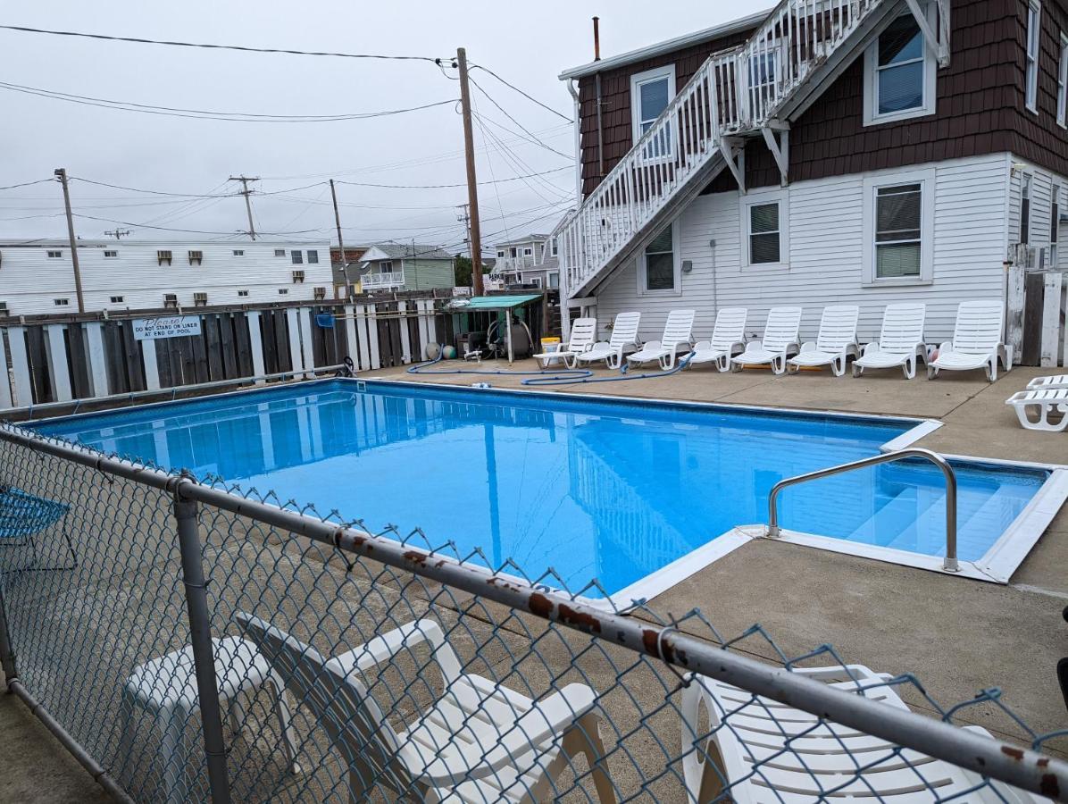 7 Beachside Inn Hampton Exterior photo